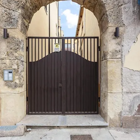 Erasmo Luxury ,centro Storico *