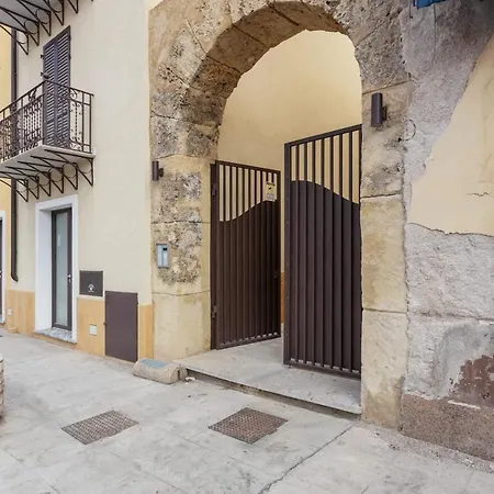 Apartment Erasmo Luxury ,centro Storico Palermo