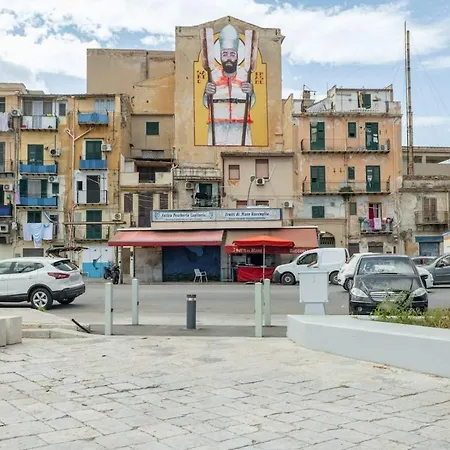 Erasmo Luxury ,centro Storico