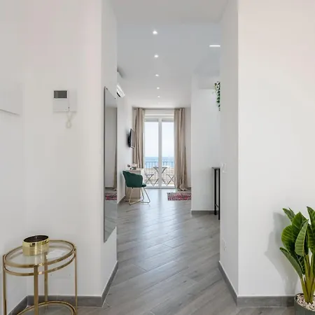 Erasmo Luxury, 公寓