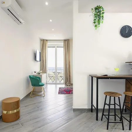 Apartment Erasmo Luxury ,centro Storico *
