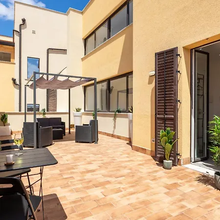 Erasmo Luxury ,centro Storico *