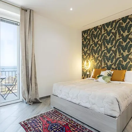 Erasmo Luxury ,centro Storico Apartment *