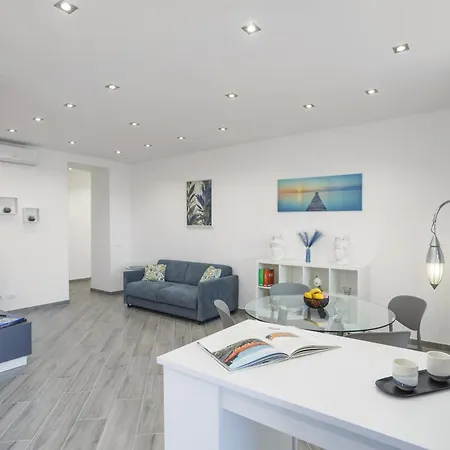 Erasmo Luxury, 公寓